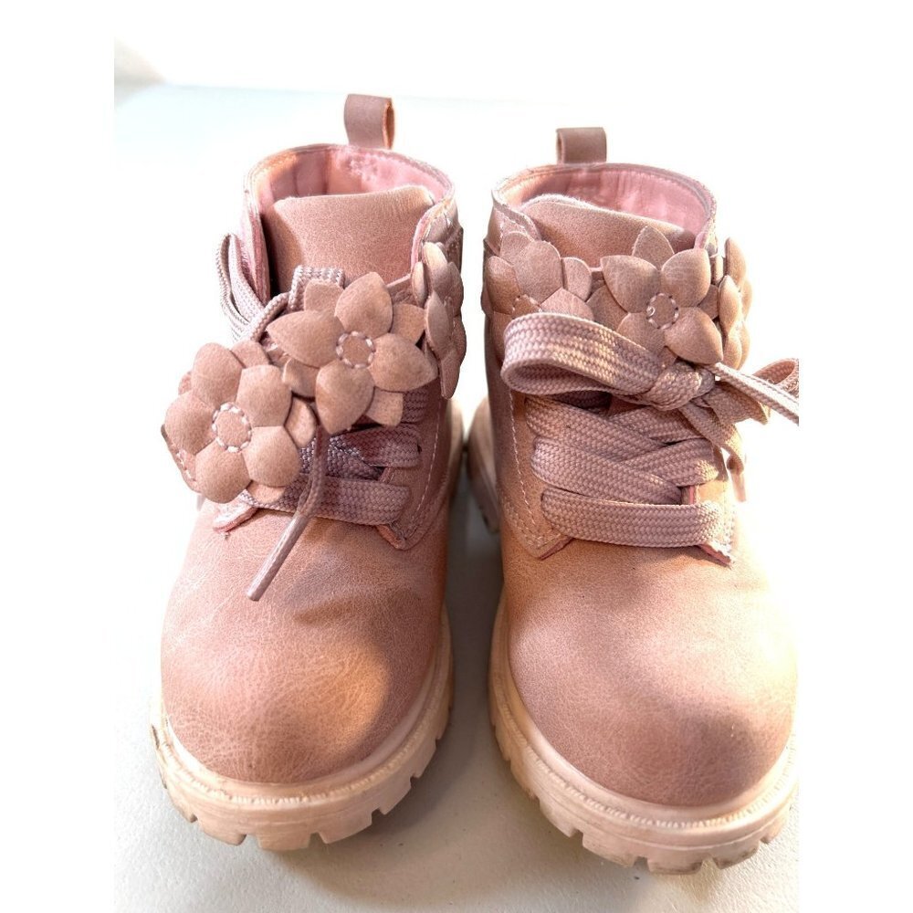 Carters Toddler Girls Tie up Boots Pink Size 7